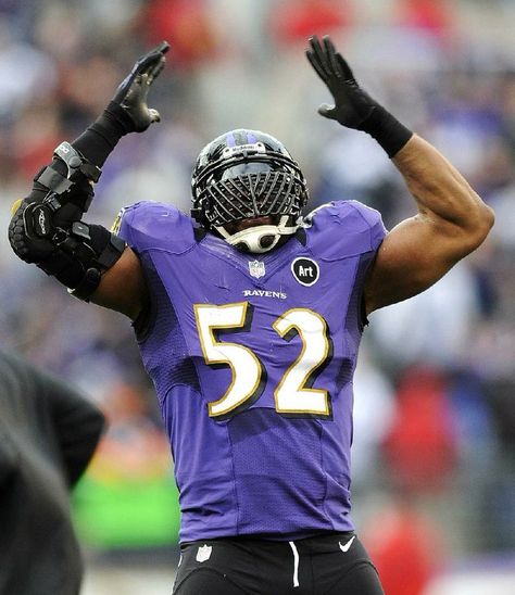 FB_Helmet_Guy on X: "Scary or crazy player thread. In the spirit of Halloween, I'm looking for scary/crazy athletes from any sport who struck fear in their opponents. Who you got? Mine 👇 https://t.co/eZrHKFGhy6" / X Ray Lewis Wallpapers, Ray Ray, Sports Predictions, Ray Lewis, Ravens Football, Last Game, Football Is Life, Jordan Basketball, American Football Players