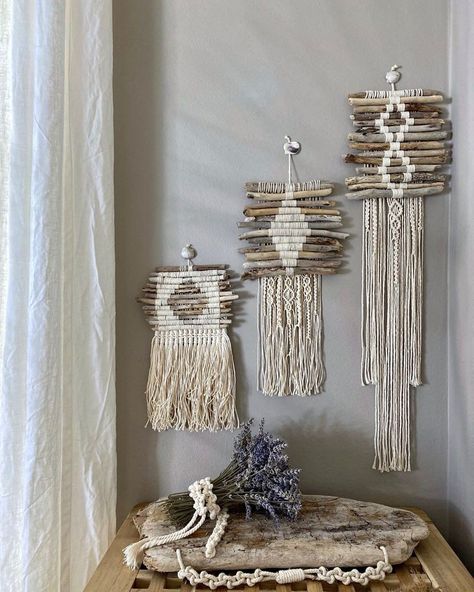 Driftwood Macrame, Pola Macrame, Macrame Wall Hanging Tutorial, Macrame Wall Hanger, Driftwood Art Diy, Macrame Knots Pattern, Macrame Wall Hanging Diy, Macrame Wall Hanging Patterns, Ideas Minecraft