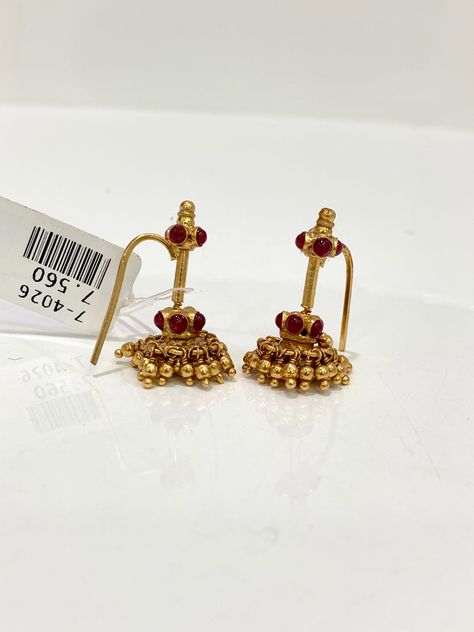 Second Earrings Gold, Bugadi Designs, Koppu Designs, Bugadi Earring Design In Gold, Ear Piercings Indian, Bugadi Earring Design, Bugadi Earrings, Upper Ear Earrings, Side Earrings