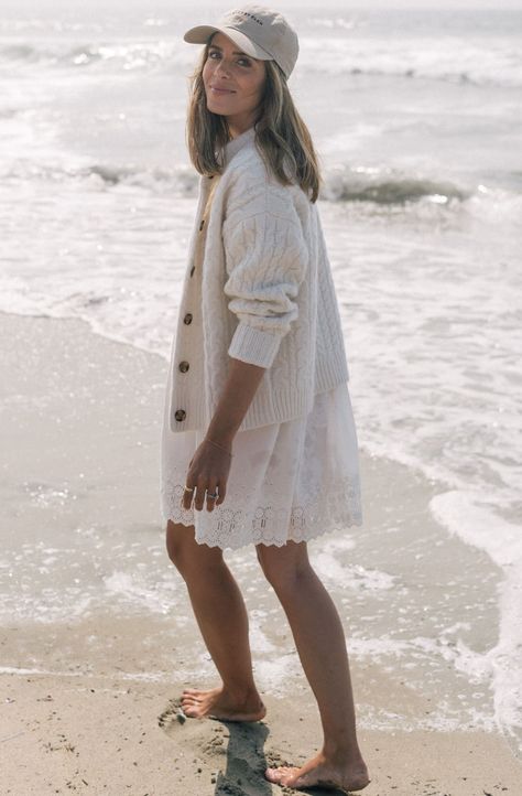 Beach Grandma Aesthetic Outfits, Costal Granddaughter Autumn, Neutrals Dress, Doen Aesthetic, Coastal Grandmother Sweater, Fall Beach Cardigan With Pointelle Knit, Costal Grandma Sweater, Outfits Frescos, Grandma Aesthetic Outfit