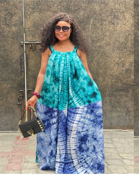 Armless Gown Styles, Mode Batik, Nigerian Outfits, Bubu Gown Styles, Tye Dye Dress, Classy Short Dresses, African American Fashion, Style Africain, Classy Gowns