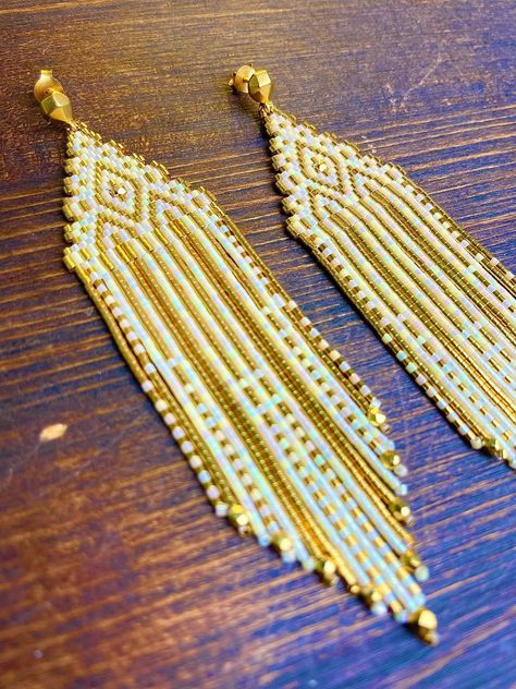 Free Patterns – Mortal Female Fringe Earrings Diy, Seed Bead Patterns Free, Seed Bead Projects, Seed Bead Jewelry Patterns, Beaded Fringe Earrings, Beaded Earrings Tutorials, Beaded Earrings Diy, Brick Stitch Earrings, Beading Patterns Free