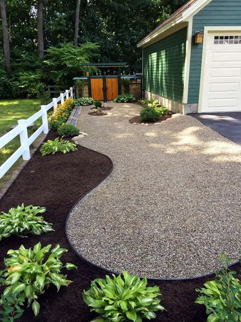 Small Landscaping Rocks Take The Pressure Of Heavy Rainfall #drainage #frontyard #landscaping #decorhomeideas Backyard Rock Garden, Small Front Gardens, Mulch Landscaping, Small Garden Landscape, Outer Limits, Front Garden Design, Rock Garden Landscaping, Front Yard Garden, Garden Landscape Design