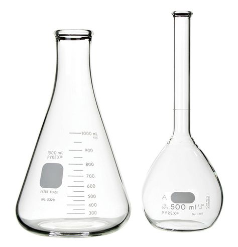 Erlenmeyer flask (1000 mL) and volumetric flask (500 mL) Science Bottle, Volumetric Flask, Nerd Party, Wine Flask, Ship In Bottle, Erlenmeyer Flask, Pinot Noir Wine, Wine Store, Wine Travel