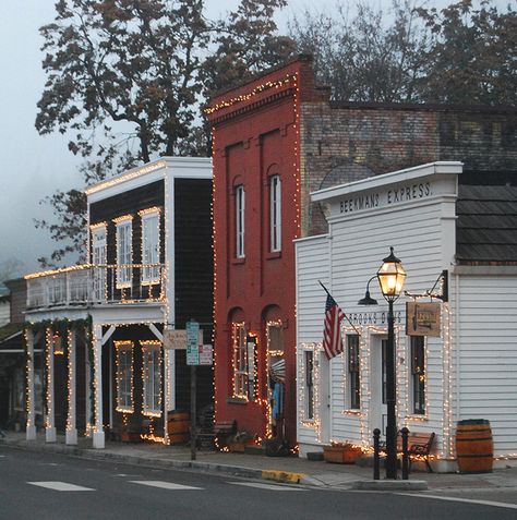 Jacksonville, OR Oregon Small Town Aesthetic, Jacksonville Oregon, Small Town America, Small Town Life, Fall Camping, Southern Oregon, Oregon Travel, Brick Building, Oregon Coast