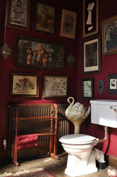 Whimsical Interior, Zsazsa Bellagio, Red Bathroom, Aol Mail, Bathroom Red, Dark Home, Eclectic Interior, Dream Decor, House Inspo