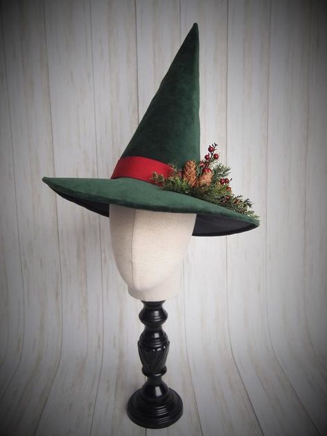 Witch Hat Accessories, Green Witch Hat, Woodland Witch, Christmas Witch, Winter Woods, Witch Hats, Witch Fashion, Winter Wood, Witch Costume