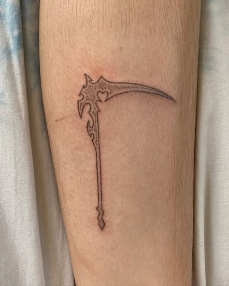 Soul Eater Scythe Tattoo, Small Scythe Tattoo, Reaper Scythe Tattoo, Scythe Drawing, Scythe Tattoo Design, Scythe Tattoo, Don't Fear The Reaper, Dark Art Tattoo, Tattoo Parlors