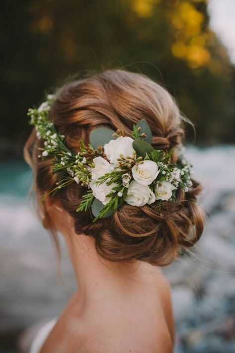 bridal updo inspo Winter Wedding Hair, Rustic Wedding Decorations, Flower Crown Hairstyle, Flowers In Her Hair, Best Wedding Hairstyles, Wedding Hair Inspiration, Wedding Hair Flowers, Wedding Updo, Wedding Hair And Makeup