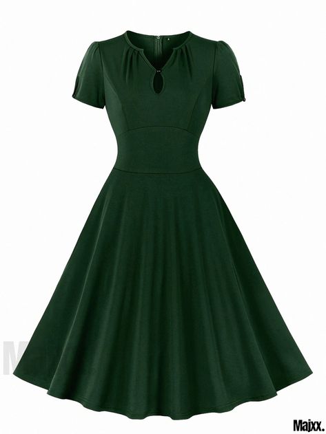 Elegant Sleeveless Maxi Dress with Simple A-Line Silhouette Elegant Dresses Green, Waist Belt Outfit, Ren Faire Costume, Green Color Combinations, Loungewear Dress, Dresses Green, Elegant Skirt, Maxi Dresses Casual, Sleeveless Maxi Dress