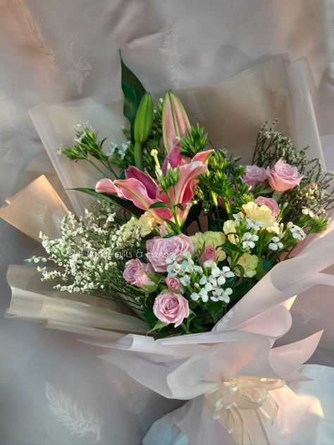 White Stargazer Lily Bouquet, Pink And White Lily Bouquet, Pink Stargazer Lily Bouquet, Lilly Flowers Bouquet, Pink Roses And Lilies Bouquet, Pink Lily Arrangement, Stargazer Bouquet Flower Arrangements, Tulips And Lillies, Bouquet Of Flowers Lilies