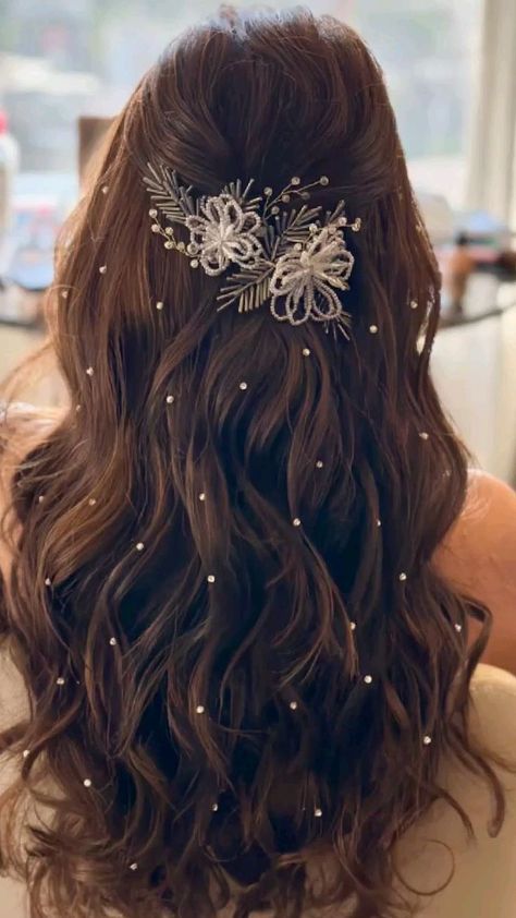 Hairstyles - Wedding  	◦	Haldi ￼  	◦	Engagement ￼  	◦	Mehendi ￼  ￼ 	◦	Wedding ￼ ￼ 	◦	Sangeeth ￼ Hairstyle Ideas For Engagement, Reception Party Hairstyles, Trendy Hairstyles For Indian Wedding, Wedding Aesthetic Hairstyle, Sangeet Outfit Hairstyle, Lehenga Look Hairstyle, Open Hair Hairstyle For Wedding, Trending Hairstyles For Wedding, Simple Reception Hairstyles