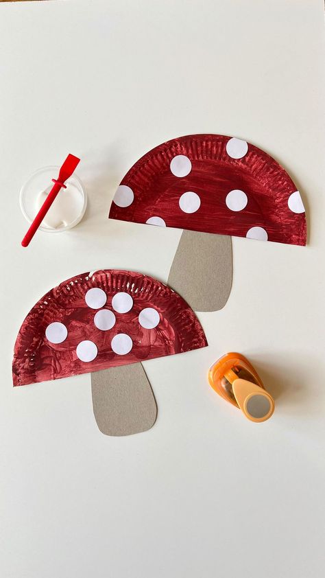 Fun Two Year Old Activities, Paper Plate Mushroom Craft, Mushroom Art And Craft For Preschool, Paper Plate Activity For Preschool, Fall Art Projects For Toddlers Easy, Diy Fall Activities, After School Care Activities Crafts, Paper Plate Autumn Craft, Mushroom Art Kindergarten