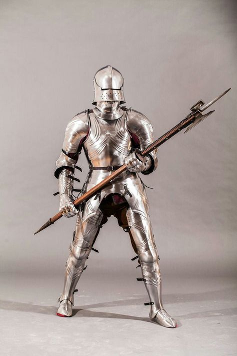 Battle Warrior, Costume Chevalier, Gothic Armor, Medieval Warriors, Full Body Armor, Medieval Knight Armor, Steel Armor, Sca Armor, Medieval Warfare