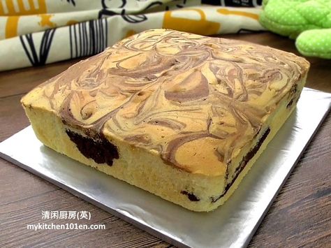 Marble Sheet Cake Recipe, Cake Baking Ideas, Beginners Cake Decorating, Rich Butter Cake Recipe, Marble Cake Recipe Moist, Decorating For Beginners, Chocolate Butter Cake, Mousse Au Chocolat Torte, Kek Lapis