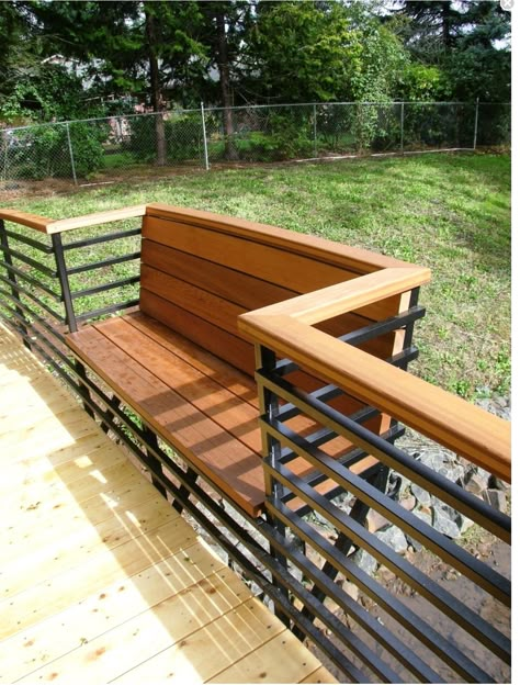 Porch Railing Designs, Metal Deck Railing, Furniture Drawing, Deck Railing Design, Railings Outdoor, Patio Deck Designs, Deck Designs Backyard, Lan Can, Urban Furniture