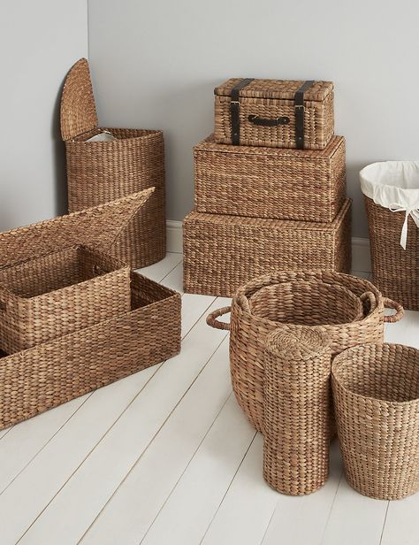 Water Hyacinth Corner Laundry Toilet Roll Holder Basket, Corner Laundry, Round Baskets, Basket And Crate, Round Basket, Rope Crafts, Home Organisation, Water Hyacinth, Toilet Roll Holder