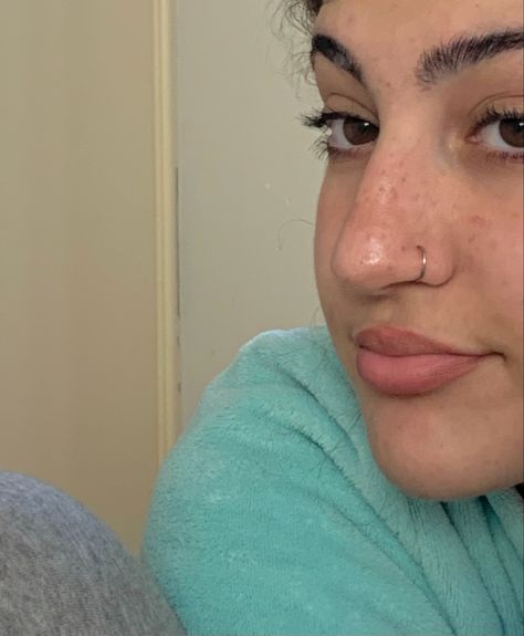 Nose Piercing Ring Gold, Nose Ring Piercing Aesthetic, Nose Ring Big Nose, Gold Hoop Nose Ring Aesthetic, Nose Piercing Ring Aesthetic, Nosering Piercings Aesthetic, Nose Ring On Big Nose, Septum Piercing On Big Nose, Gold Nose Ring Aesthetic