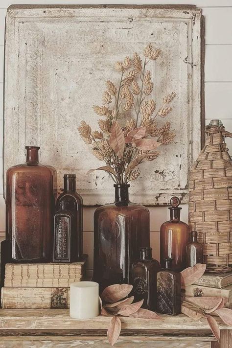 Mantle Shelf Decorating Ideas, Bedroom Fall Decor, Vintage Fall Decor, Fall Mantle Decor, Fall Fireplace, Fall Vignettes, Fall Mantle, 2023 Halloween, Fall Decor Inspiration