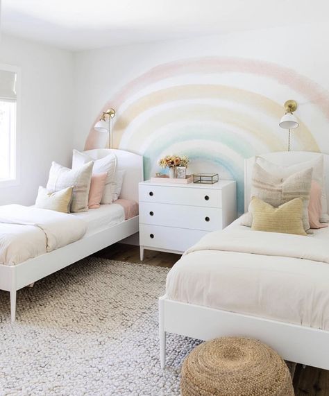 Twins Room Design, 2 Sister Room Ideas, Cute Shared Rooms Sisters, Room For Sisters Shared Bedrooms, Twin Sister Bedroom Ideas, Twin Girls Room Ideas, Rooms For Two Sisters, Two Girls Room Shared Bedrooms, 2 Girls Room Ideas Shared Bedrooms