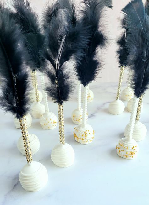 Roaring 20s Food Ideas, Masquerade Treats, Masquerade Dessert Table, Elegant Cake Pops Classy, Masquerade Ball Dessert Table, Masquerade Desserts, 1920s Birthday Cake Ideas, Great Gatsby Treats, Roaring 20s Cake Pops