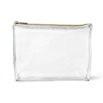 Traveling Essentials, Clear Makeup Bag, Large Pencil Case, Sonia Kashuk, Clear Makeup Bags, Makeup Stuff, Favorite Makeup, Makeup Bag Organization, Weekend Breaks