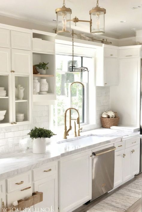 1. Cabinet colors
2. Alabaster vs. pure white
3. Kitchen design trends
4. Deciding on cabinet colors Best Cabinet Color With Alabaster Walls, Alabaster Vs Chantilly Lace, Sw Pure White Kitchen Cabinets, White Vs Cream Kitchen Cabinets, Alabaster Walls And Cabinets, Alabaster Walls With White Cabinets, White Dove Cabinets Quartz Countertops, Backsplash With Alabaster Cabinets, Sherwin Williams Alabaster Kitchen Cabinets