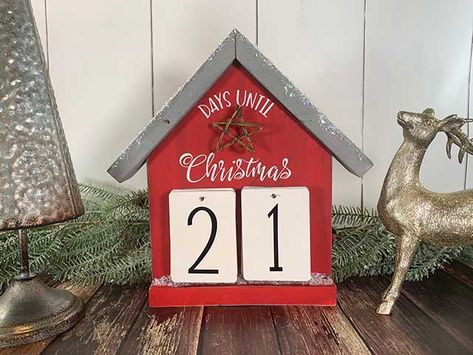 15 DIY Christmas Countdown Advent Calendar Ideas - Burton Avenue Diy Days Till Christmas Sign, Silhouette Christmas Projects, Christmas Projects To Make, Christmas Countdown Blocks, Christmas Pallet Signs, Christmas Countdown Diy, Cricut Gifts, Cricut Christmas Ideas, Silhouette Gifts