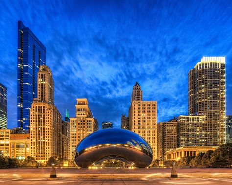 Piclogy on Twitter: "The Bean, #Chicago | Photography by ©Justin Brown https://t.co/RzPgAIBkBp" Chicago Wallpaper, Justin Brown, Millennium Park, City Background, Public Sculpture, Google Street View, Chicago City, Chicago Skyline, Downtown Chicago