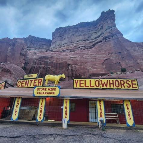 Route 66 Road Relics Route 66 Road Trip Aesthetic, Usa Road Trip Aesthetic, American Road Trip Aesthetic, Vintage Road Trip Aesthetic, Route 66 Aesthetic, Dream Roadtrip, Road 96, Southwestern Gothic, West Road Trip