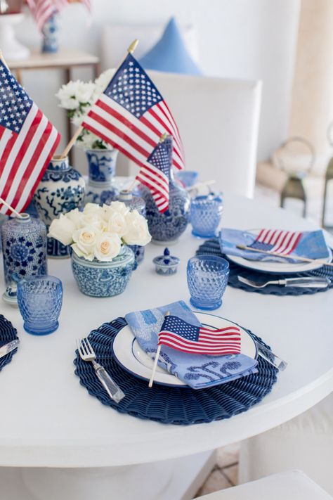 Bridal Shower Decor Diy, Decor Diy Ideas, Fashionable Hostess, Fourth Of July Decorations, Fourth Of July Food, Bridal Shower Decor, Fourth Of July Decor, 4th Of July Celebration, Patriotic Party