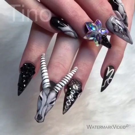 Oh man this is just too cool! 😍 Who had insane mail skillz? 💅 . . . @vo.tino #rogueandwolf #nailart #nailartist #naildesign #nails… Capricorn Nail Art, Nails Capricorn, Capricorn Nails Designs, Capricorn Nails, Birthday Nail Set Ideas, Nail Set Ideas, Birthday Nail Set, Zodiac Nails, Birthday Nail