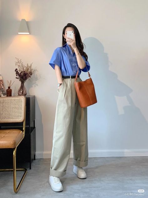 Semi Formal Outfits For Women, Casual Outfits For Women, Korean Fits, Semi Formal Outfits, Mha Oc, Girl Korean, Everyday Pants, Business Casual Outfits For Women, Korea Style