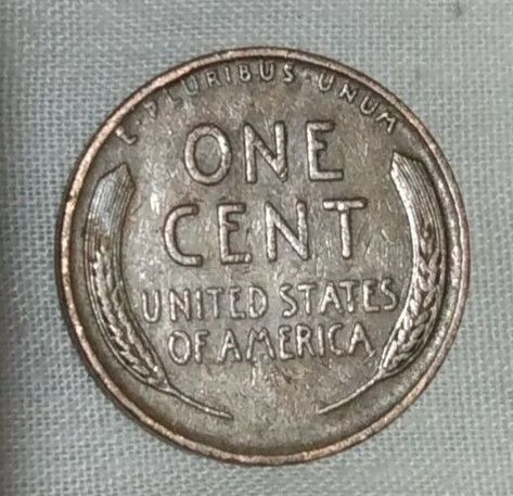 Estimated between Dollar Coin Value, Valuable Wheat Pennies, Old Coins Price, Antique Knowledge, Rare Coin Values, Old Pennies Worth Money, Parmesan Potato, Sell Old Coins, Potato Stacks