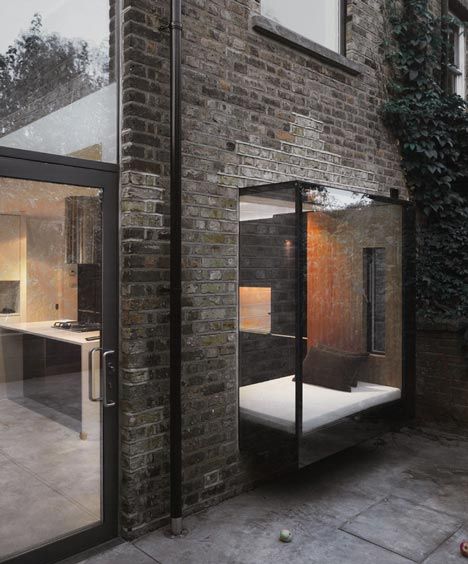 Mapledene Road by Platform 5 Architects Modern Bay Window, Cozy Window Seat, Box Window, Glass Extension, London Architecture, Brick Architecture, London Property, Glass Walls, Architecture Inspiration