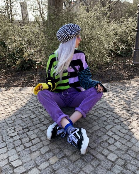 Trendy Aesthetic Outfits, Pullovers For Women, Striped Sweaters, Harajuku Punk, Aesthetic Clothing Stores, Hot Hair Colors, Striped Knitted Sweater, 90s Fashion Grunge, Harajuku Outfits