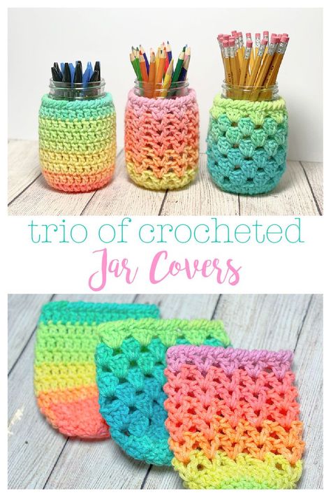 Crochet Supply Organization, Mason Jar Koozie Crochet, Crochet Ideas For Office, Storage For Crochet Supplies, Crochet Supplies Organization, Pencil Holder Crochet Free Pattern, Crochet Supply Storage, School Crochet Patterns, Cool Organization Ideas