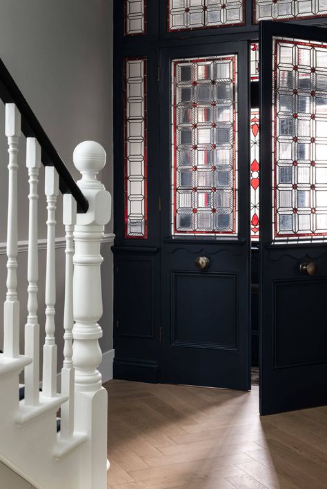 1930s House Renovation, Victorian House Renovation, Contemporary Hallway, Contemporary Victorian, Old Victorian House, Victorian Hallway, Victorian Exterior, British House, Victorian Renovation