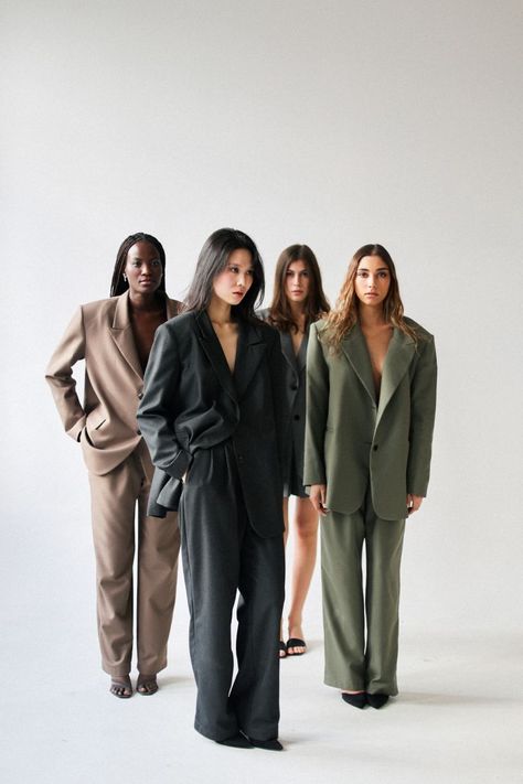 [Promotion] Formal Pantsuit Dressy Pant Suits Bridesmaid Pantsuit - Etsy #dressypantssuitsforwomen Pantsuit Bridesmaid, Cute Outfits With Air Force 1, Bridesmaid Pantsuit, Formal Outfits For Women Parties, Womens Cocktail Attire, Plus Size Gym Outfits, Pants Suits For Women, Formal Pantsuit, Suit Photoshoot