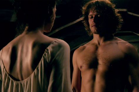 Caitriona Balfe and Sam Heughan, Outlander Outlander Film, Is It Hot In Here, Sweet Love Story, Sam Heughan Caitriona Balfe, Outlander Tv Series, Starz Series, Sam And Cait, Outlander Tv, Outlander Jamie