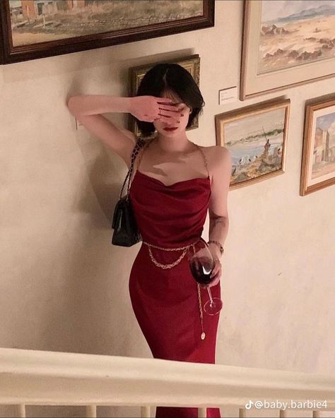 Chloe Gong, Prom Inspiration, Red Dresses Classy, Dark Feminine Aesthetic, Aesthetic Coquette, Korean Fashion Dress, Dress Aesthetic, Feminine Aesthetic, Simple Trendy Outfits