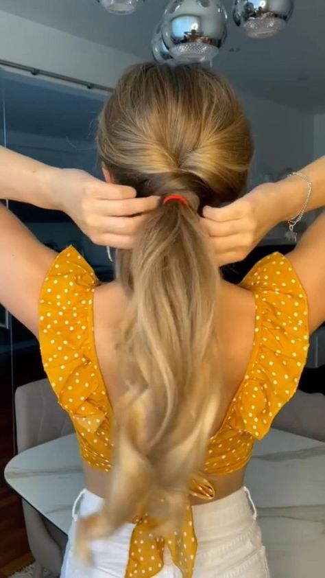 How to make a cool hair tail - Tutorial in 2022 | Hair styles, Girl hairstyles, Hair tutorial Matte Makeup, Hair Stylies, Work Hairstyles, Hair Up Styles, Hairdo For Long Hair, Hair Stylist Life, Easy Hairstyles For Long Hair, العناية بالشعر, Great Hair