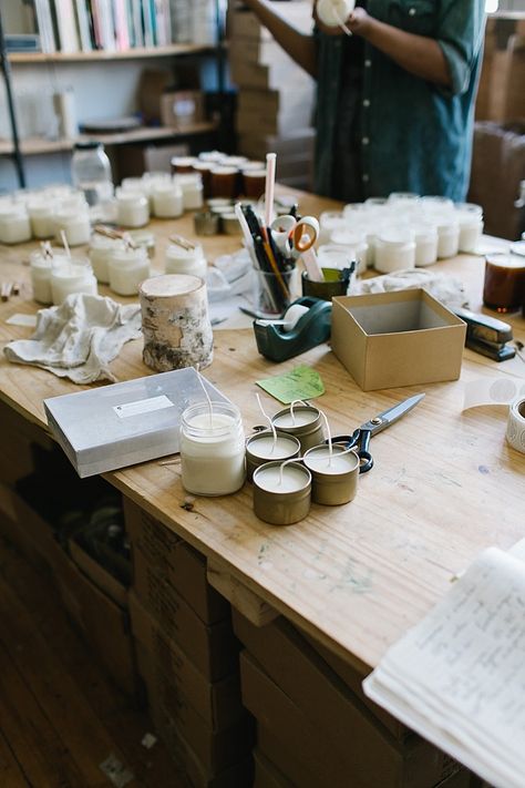 MASTERS OF THEIR CRAFT // BROOKLYN CANDLE STUDIO - CHAR co. Candle Making Room, Pumpkin Pie Candle, Candle Making Studio, Candle Making For Beginners, Candle Workshop, Brooklyn Candle Studio, Handmade Gifts For Friends, House Smell Good, Eco Friendly Candles