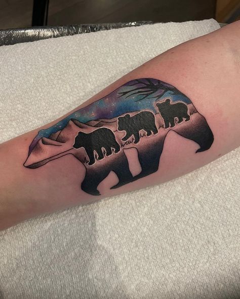 Bear With 3 Cubs Tattoo, Bear Family Tattoo Mothers, Mama Bear And 3 Cubs Tattoo, Momma Bear Tattoo For Women, 3 Bears Tattoo, Mother Bear Tattoo, Mama Bear Baby Bear Tattoo, Bear Tattoos Women, Mamma Bear Tattoo