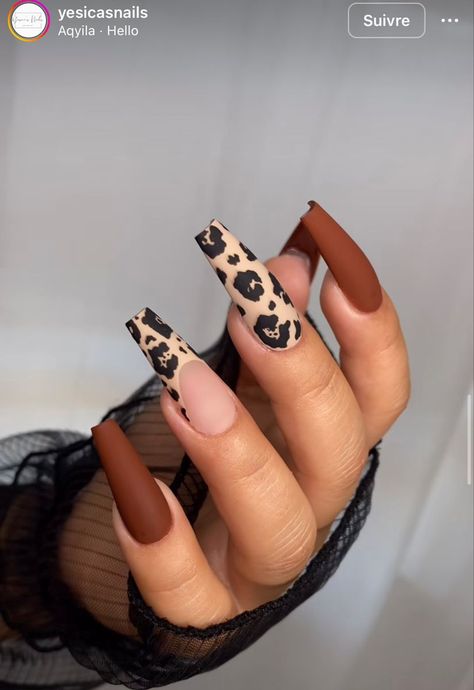 Fall Nail 2024 Trends, Fall Cheetah Print Nails, Fall Cheetah Nails, Fall Leopard Nails, Cheetah Fall Nails, Leopard Nail Designs, Tiger Nails, Cheetah Print Nails, Sassy Nails