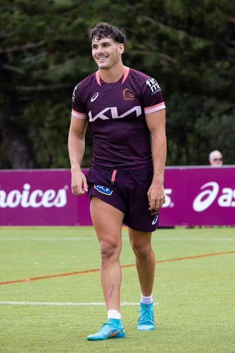 Herbie Farnworth, Rugby Body Men, Nrl Broncos, Nrl Rugby League Wallpaper Broncos, Jordan Riki, Rugby Player Body Type, Reece Walsh, Nrl Players, Nz Rugby Players