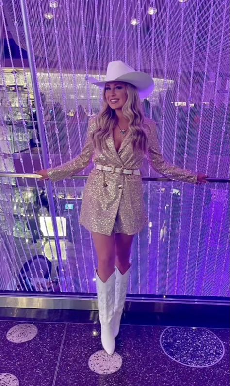 Glittery Cowboy Boots Outfit, Metallic Cowgirl Outfit, Nfr Party Ideas, Glam Cowgirl Outfit Party, Nfr Bachelorette, Nfr Fashion 2022 Vegas, Cowboy Glam Outfit, Country Disco Outfit, Western Glam Outfits Women