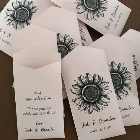 Sunflower Souvenir Ideas, Sunflower Seed Favors, July Wedding Favors, Sunflower Seed Wedding Favors, Sunflower Seed Packets, Seed Packet Wedding Favors, Flower Seeds Wedding Favor, Wedding Seed Packet Favors, Flower Seed Favors