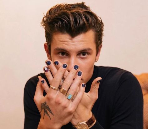 Mens Manicure, Men Nail Polish, Mens Nails, Shawn Mendes, David Yurman, Blue Nails, Red Nails, Nails Inspiration, Summer Nails