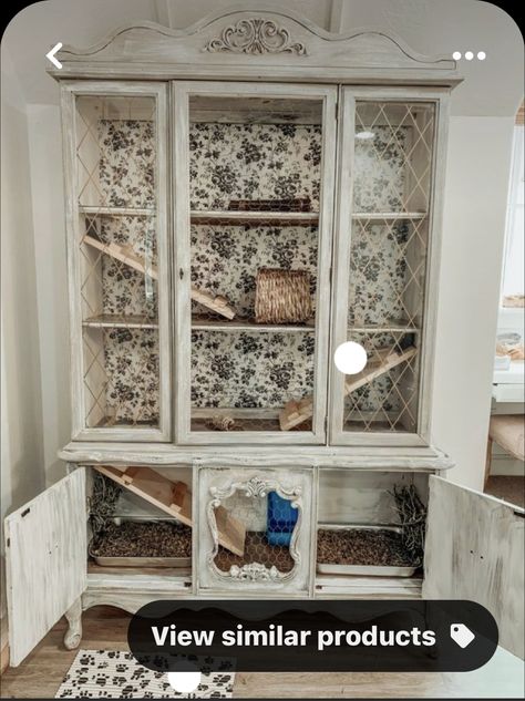 China Cabinet Rabbit Hutch, Bunny Breeding Setup, Bunny Proofing Home, Diy Guinea Pig Cage Furniture, Diy Rabbit Hutch Indoor, Diy Bunny Cage Indoor, Diy Bunny Hutch, Upcycled China, Diy Bunny Cage